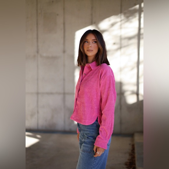 NWOT Wishlist Apparel hot pink (hibiscus) cropped corduroy button up size small - Picture 4 of 16